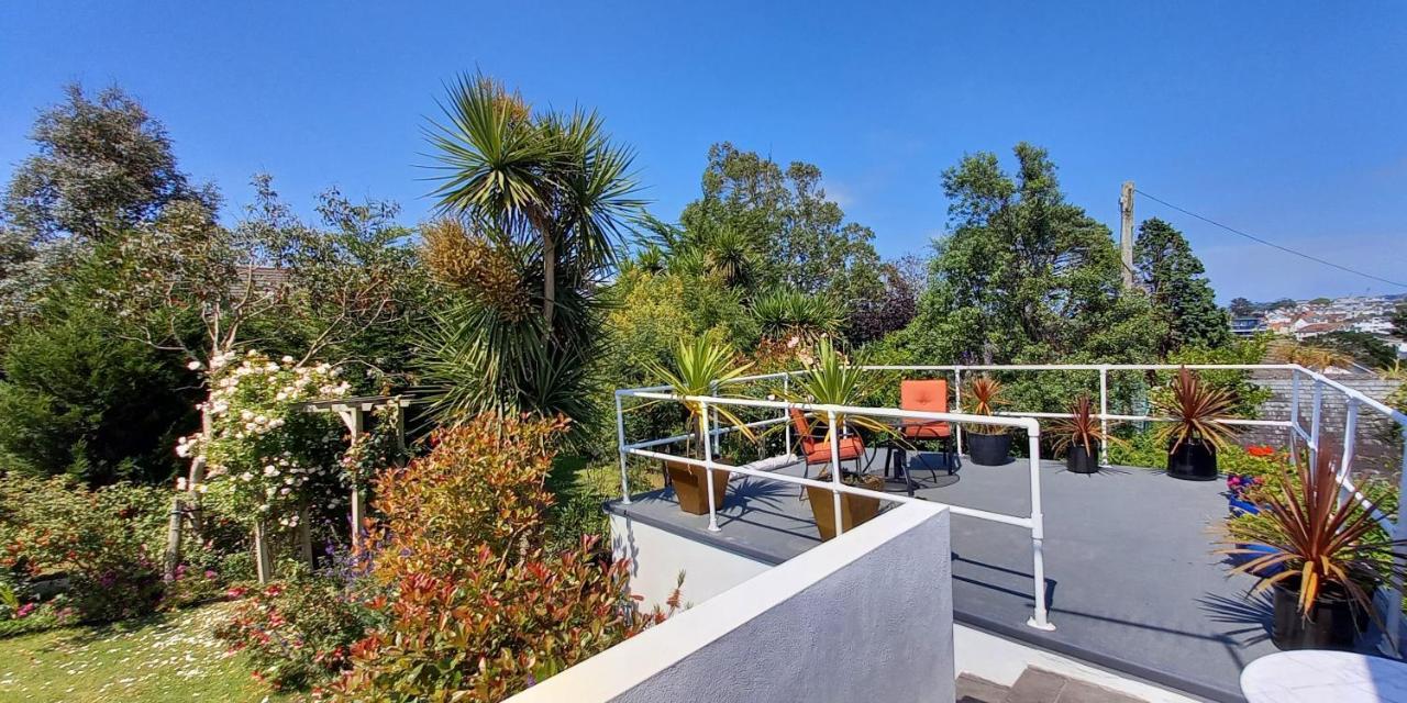 Blue Hills Luxury Apartment, Bay Front With Parking Falmouth Ngoại thất bức ảnh