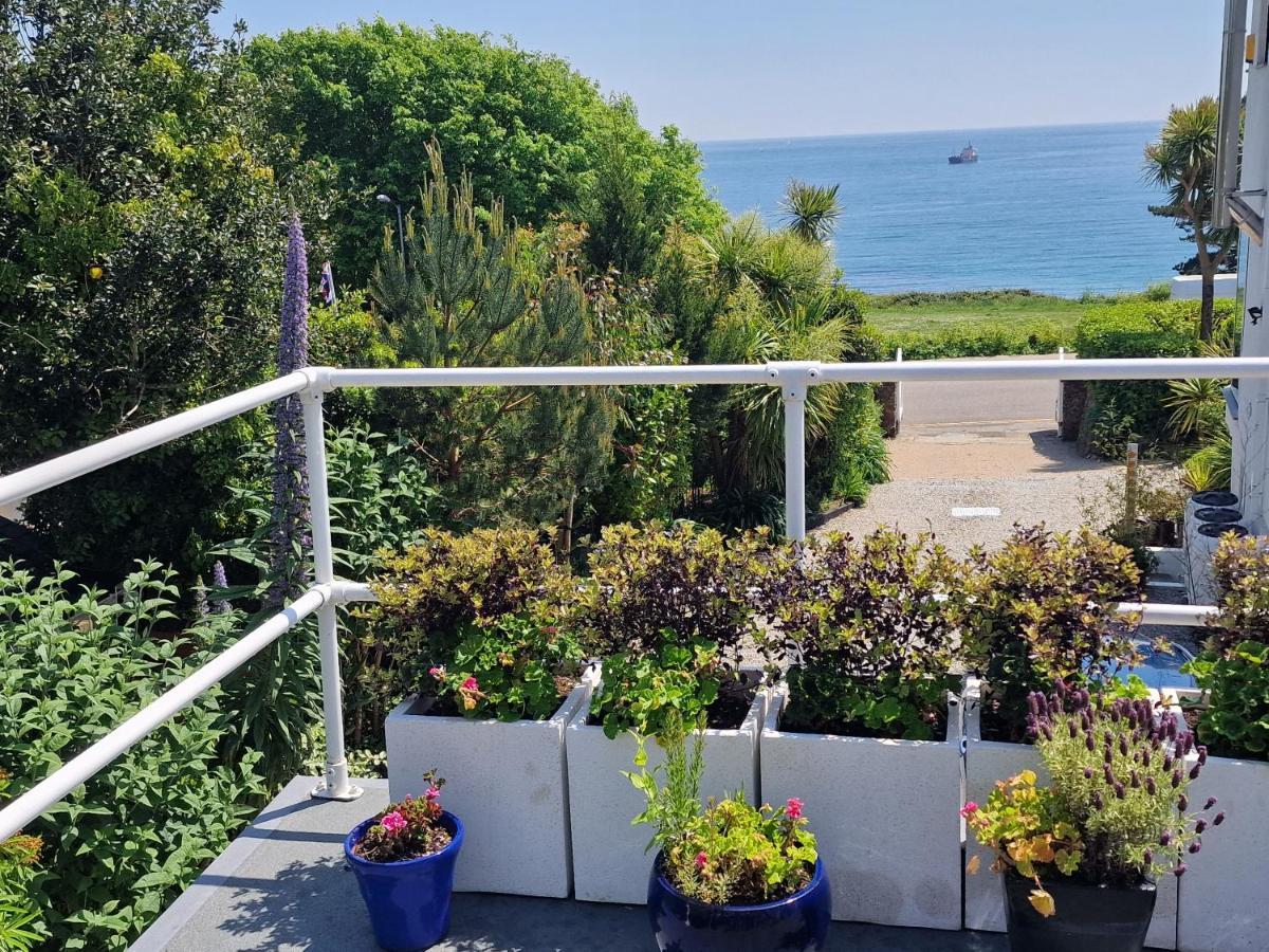 Blue Hills Luxury Apartment, Bay Front With Parking Falmouth Ngoại thất bức ảnh